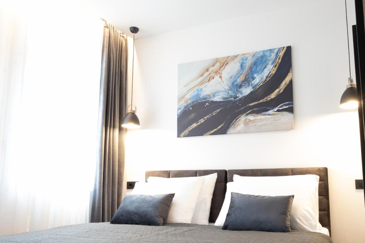 Apartmani Mozart-Centar Virovitica Exteriör bild