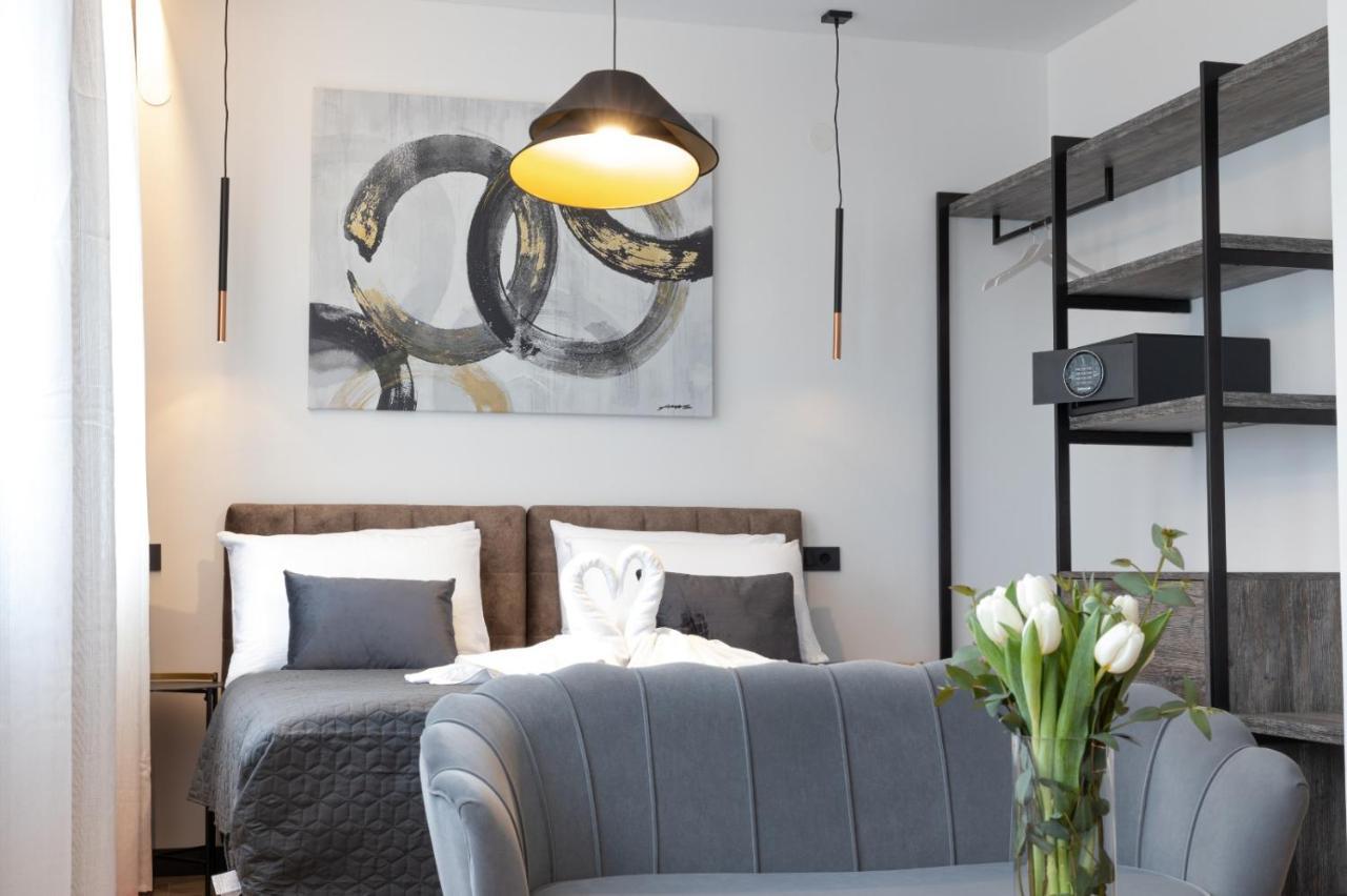 Apartmani Mozart-Centar Virovitica Exteriör bild