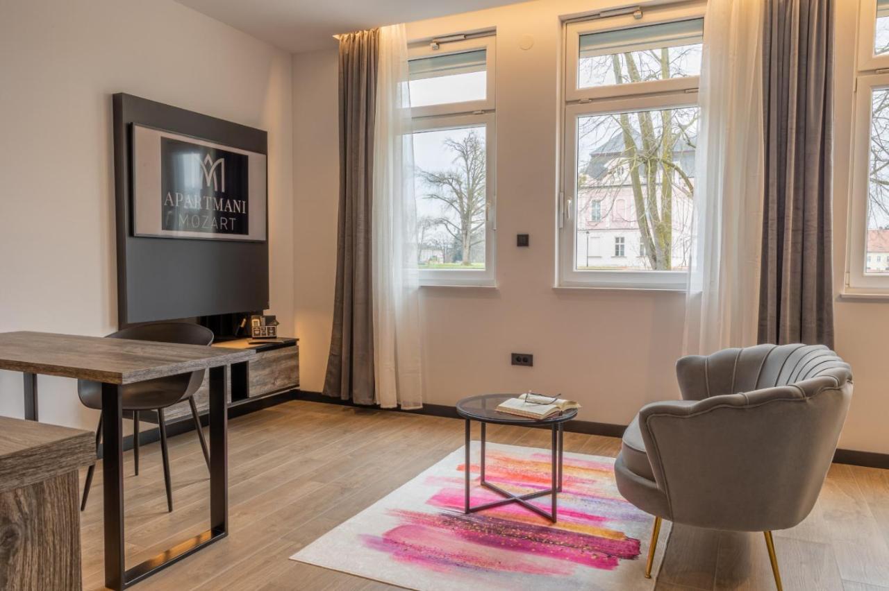 Apartmani Mozart-Centar Virovitica Exteriör bild