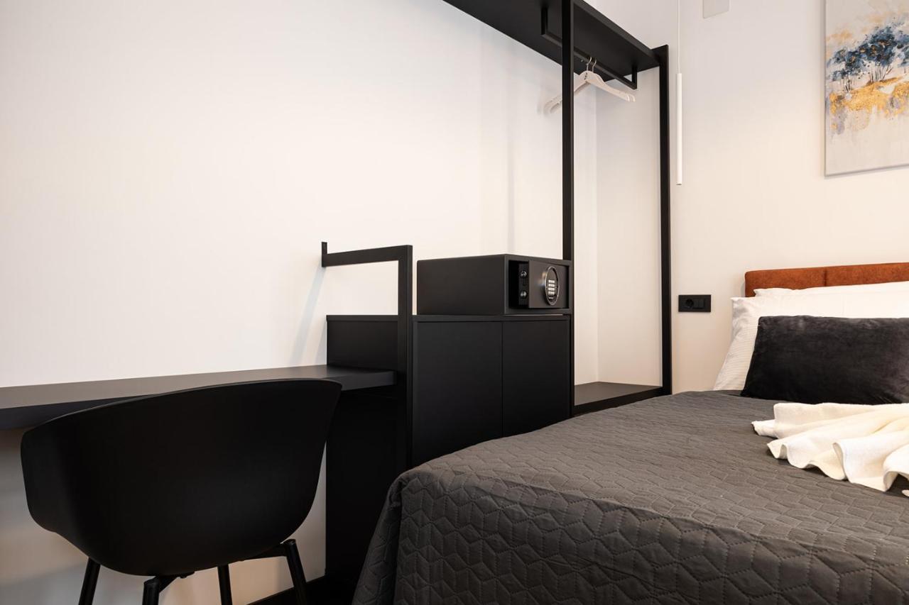 Apartmani Mozart-Centar Virovitica Exteriör bild
