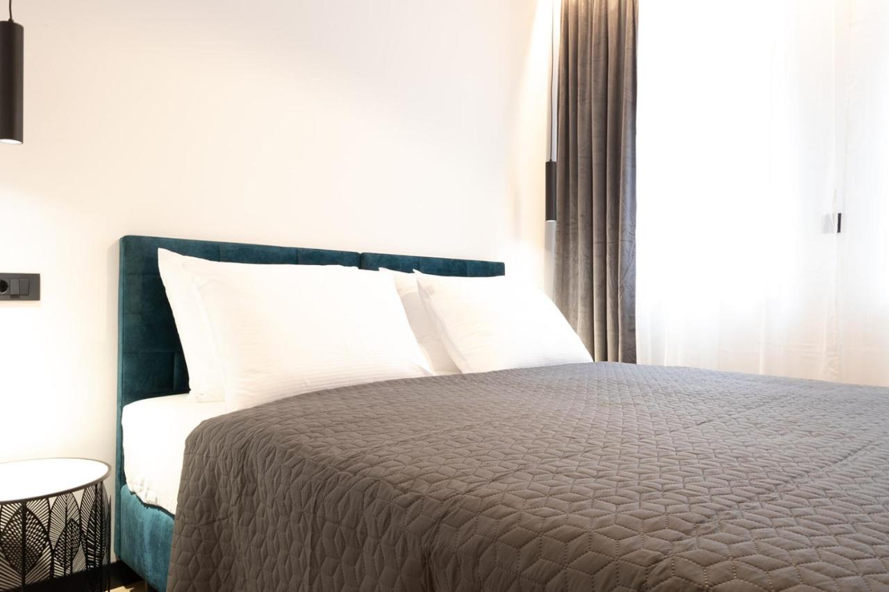 Apartmani Mozart-Centar Virovitica Exteriör bild