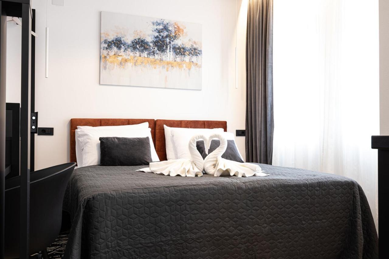 Apartmani Mozart-Centar Virovitica Exteriör bild