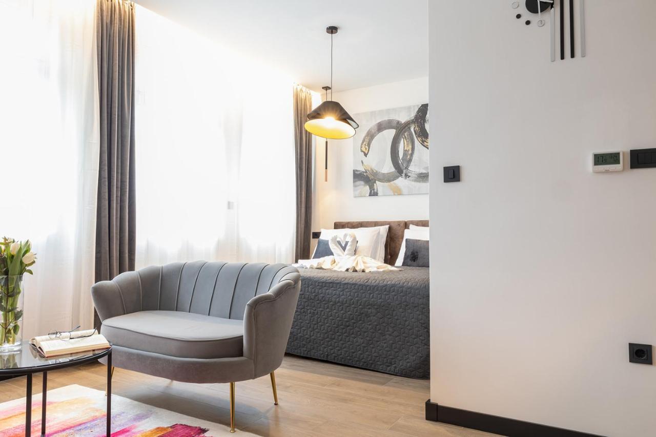 Apartmani Mozart-Centar Virovitica Exteriör bild